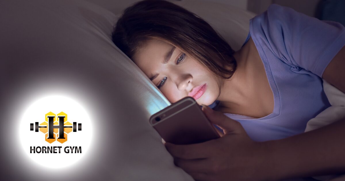 疲れてるのに寝つけない？仕事脳をリセットするコツ