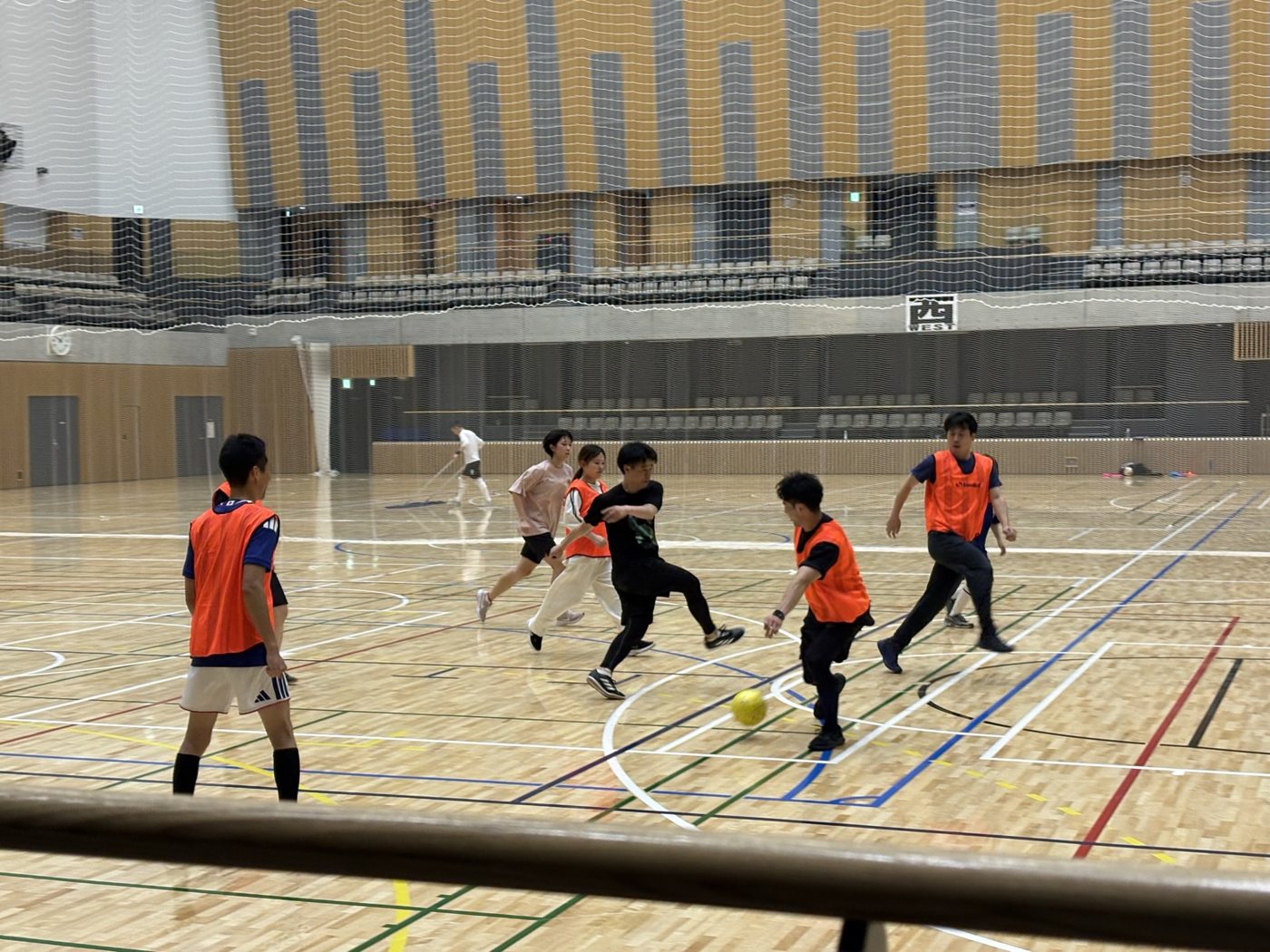 フットサル プレー風景1