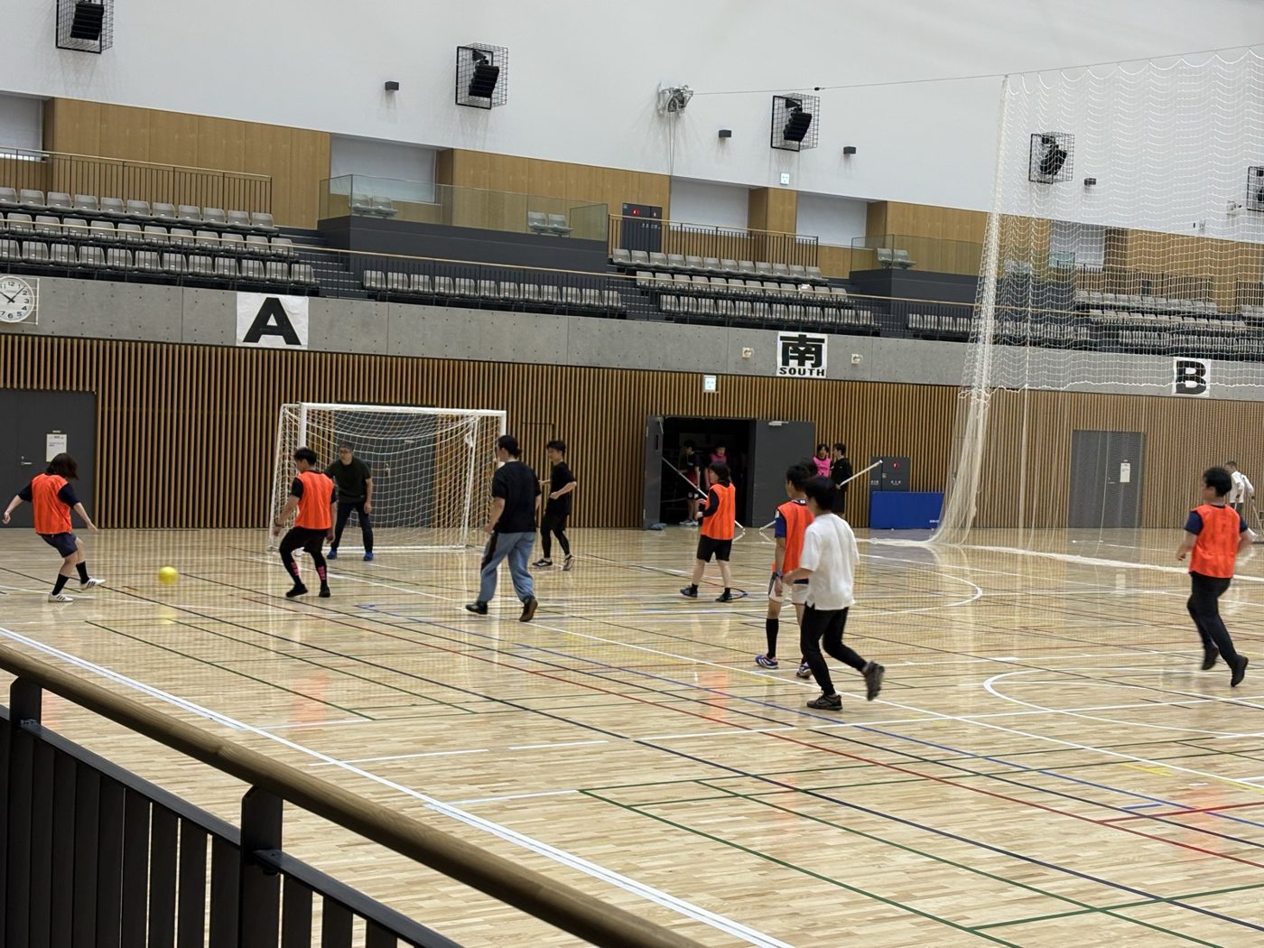 フットサル プレー風景2